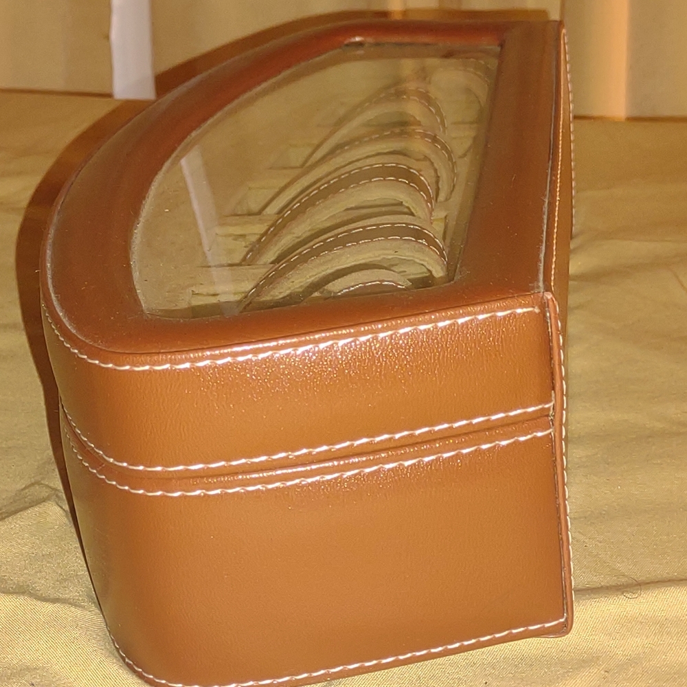 Watch case - Picture 7 of 15